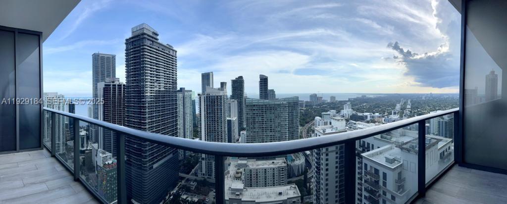 55 SW 9th St #4205, Miami FL 33130