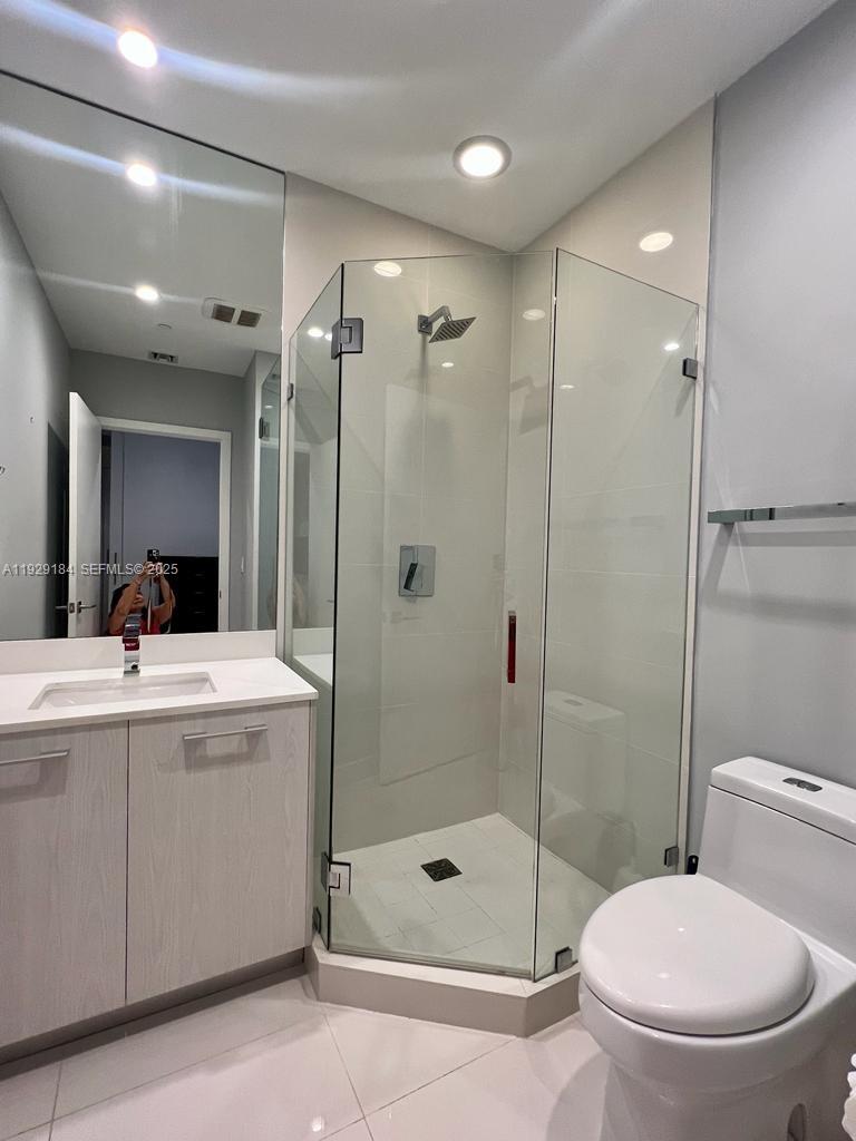 55 SW 9th St #4205, Miami FL 33130