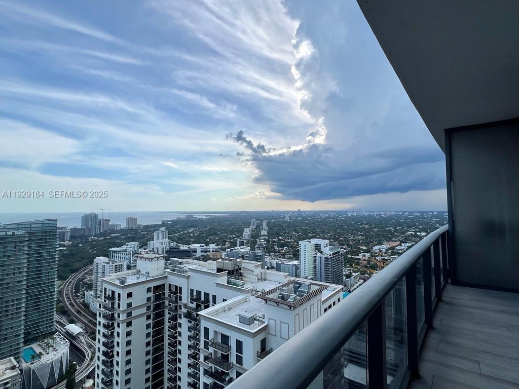 55 SW 9th St #4205, Miami FL 33130