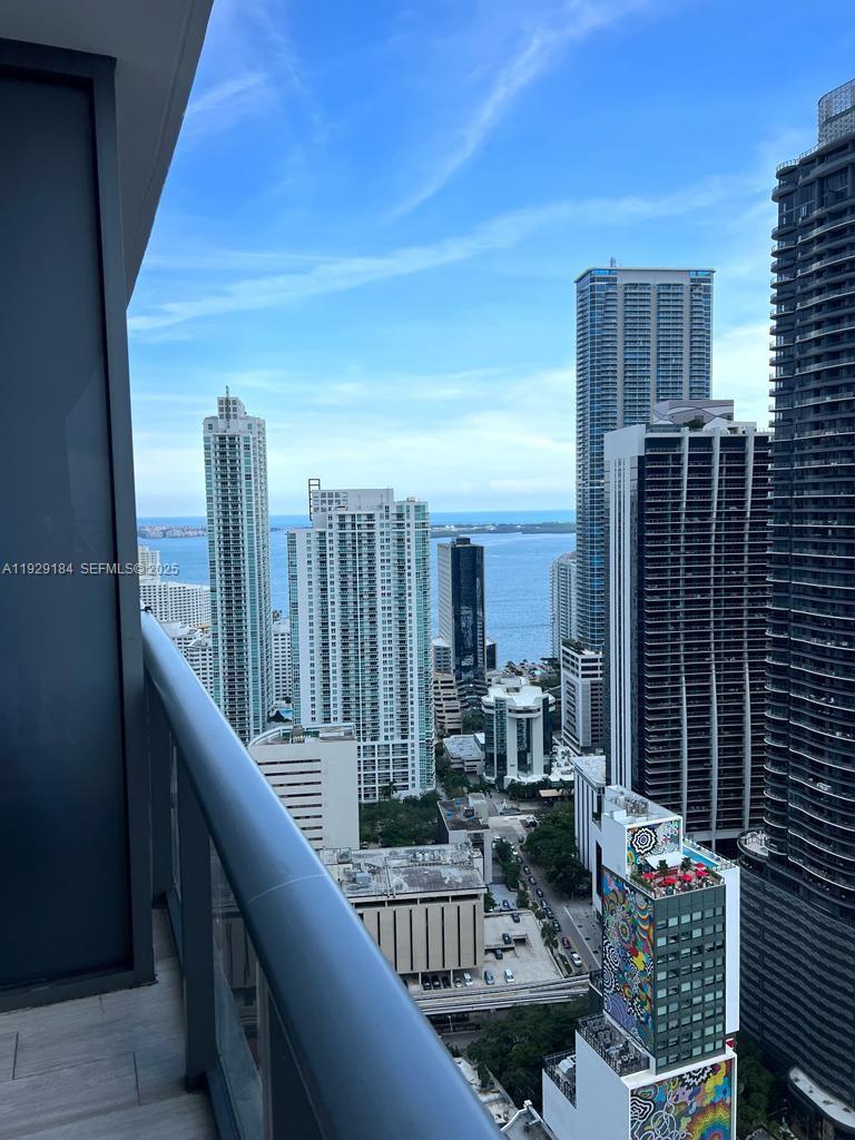 55 SW 9th St #4205, Miami FL 33130