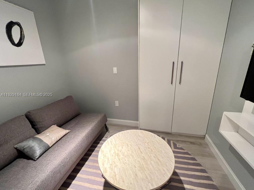 55 SW 9th St #4205, Miami FL 33130