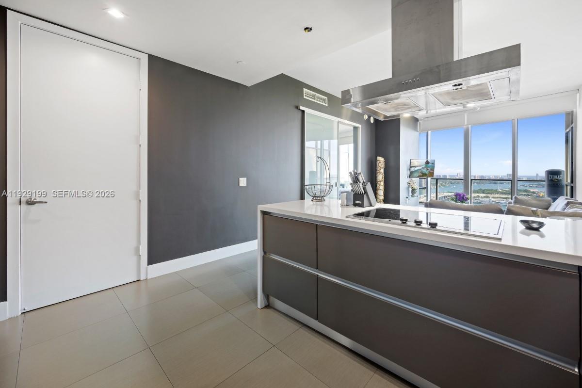 1100 Biscayne Blvd #3104, Miami FL 33132