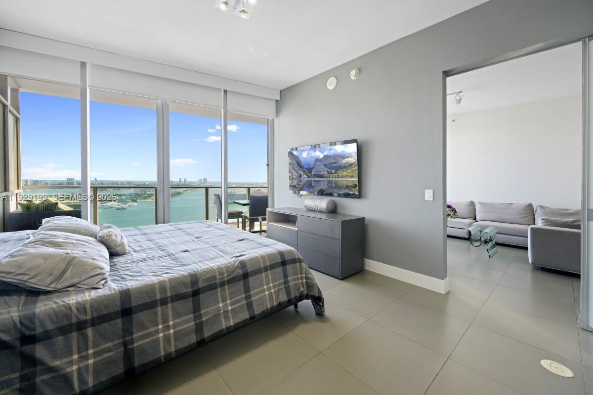 1100 Biscayne Blvd #3104, Miami FL 33132