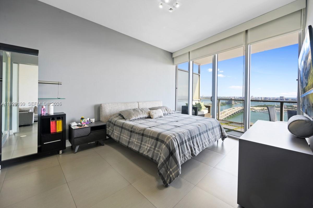 1100 Biscayne Blvd #3104, Miami FL 33132