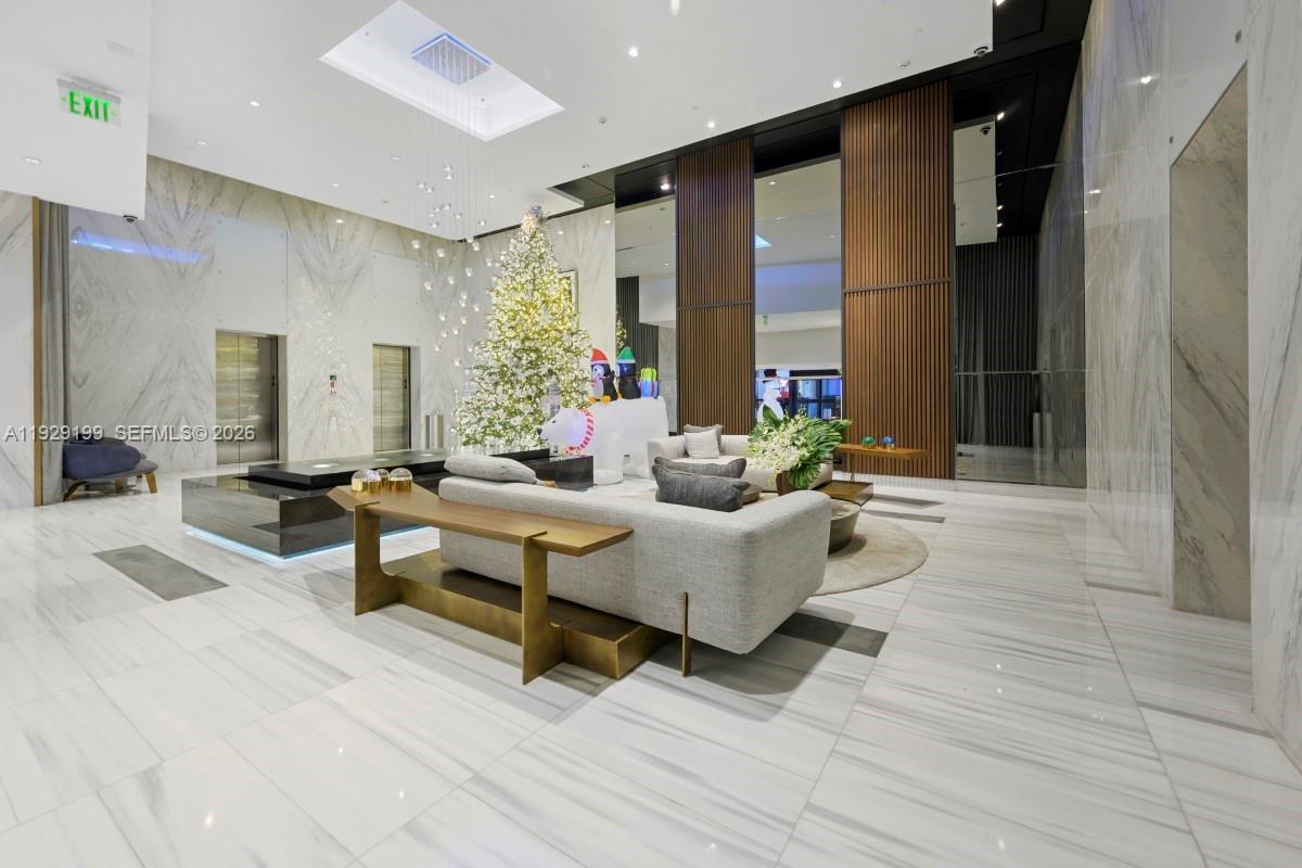 1100 Biscayne Blvd #3104, Miami FL 33132