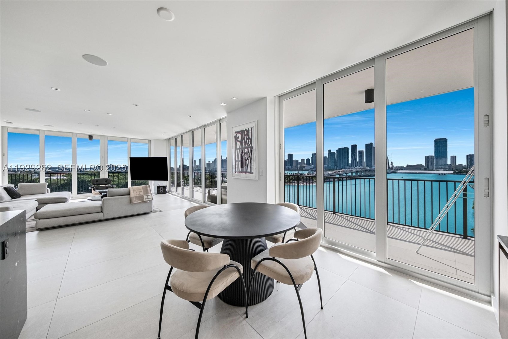 1000 Venetian Way #1004, Miami FL 33139