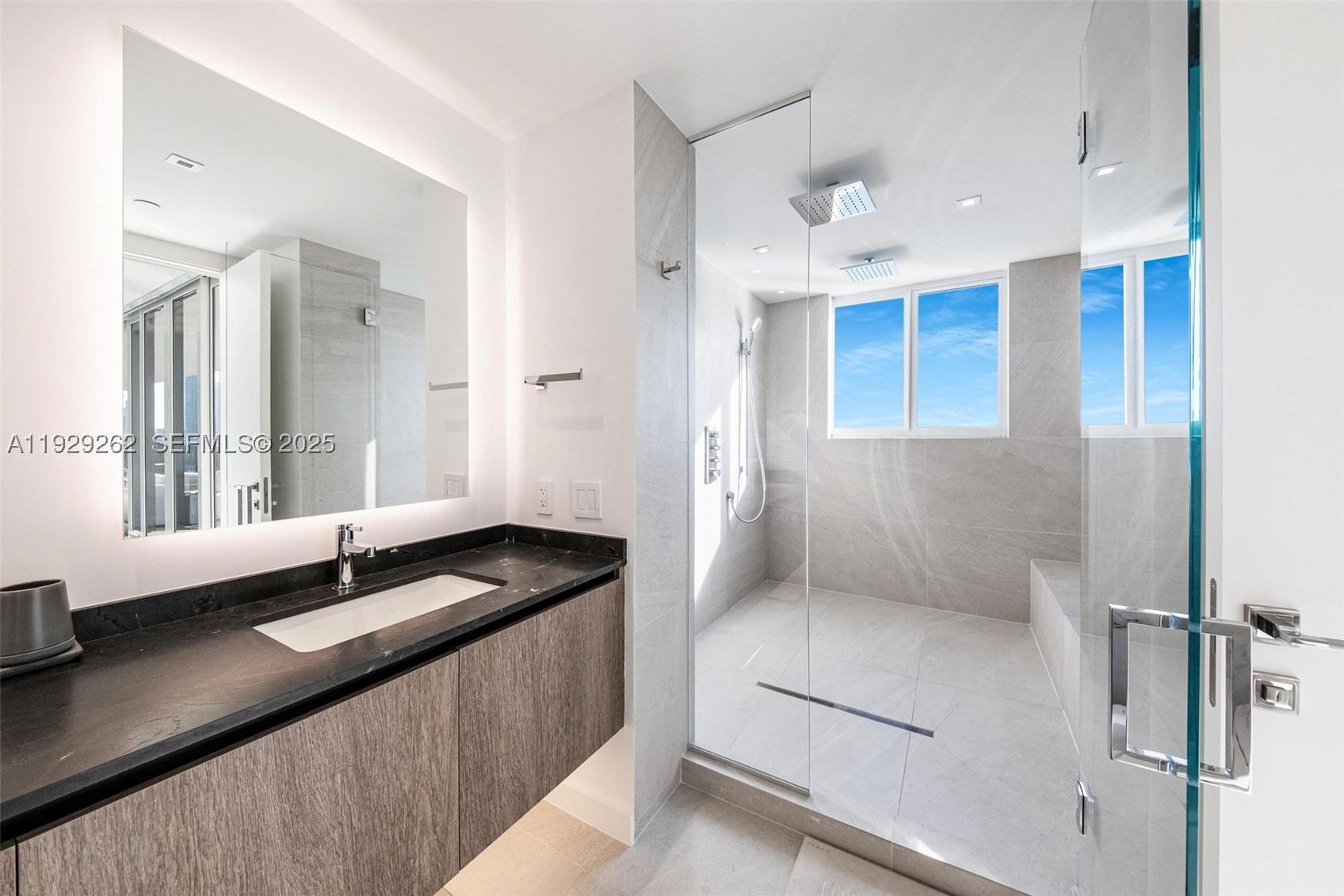 1000 Venetian Way #1004, Miami FL 33139