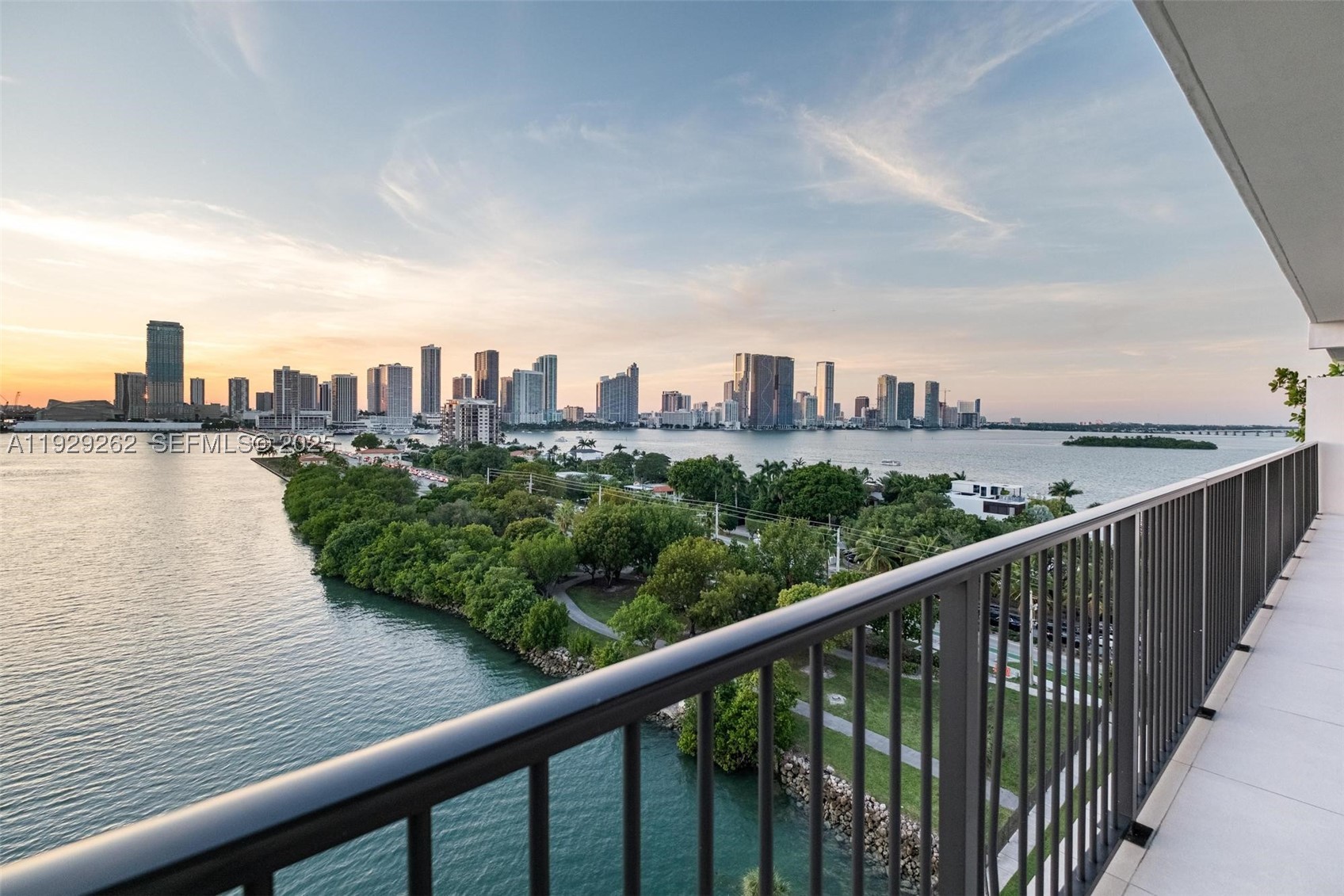 1000 Venetian Way #1004, Miami FL 33139