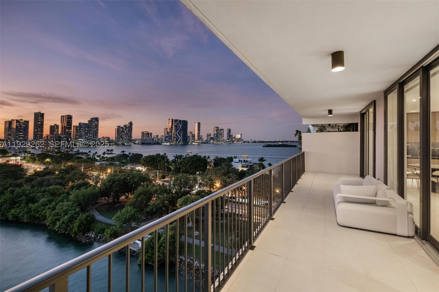 1000 Venetian Way #1004, Miami FL 33139