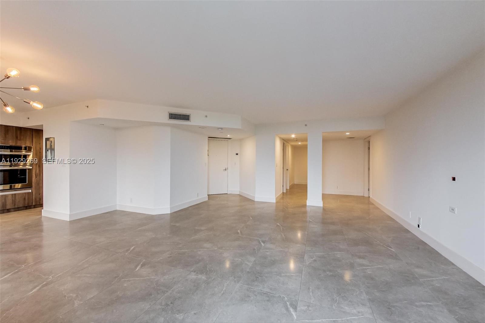 1000 Island Blvd #506, Aventura FL 33160