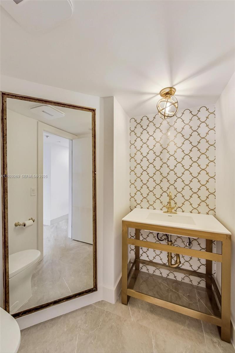 1000 Island Blvd #506, Aventura FL 33160