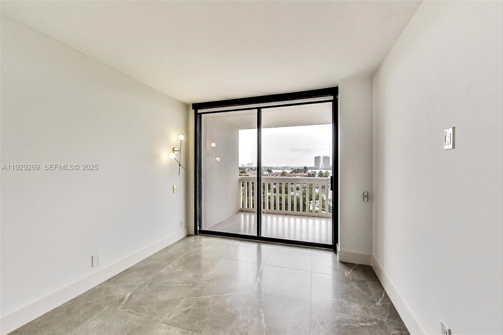 1000 Island Blvd #506, Aventura FL 33160