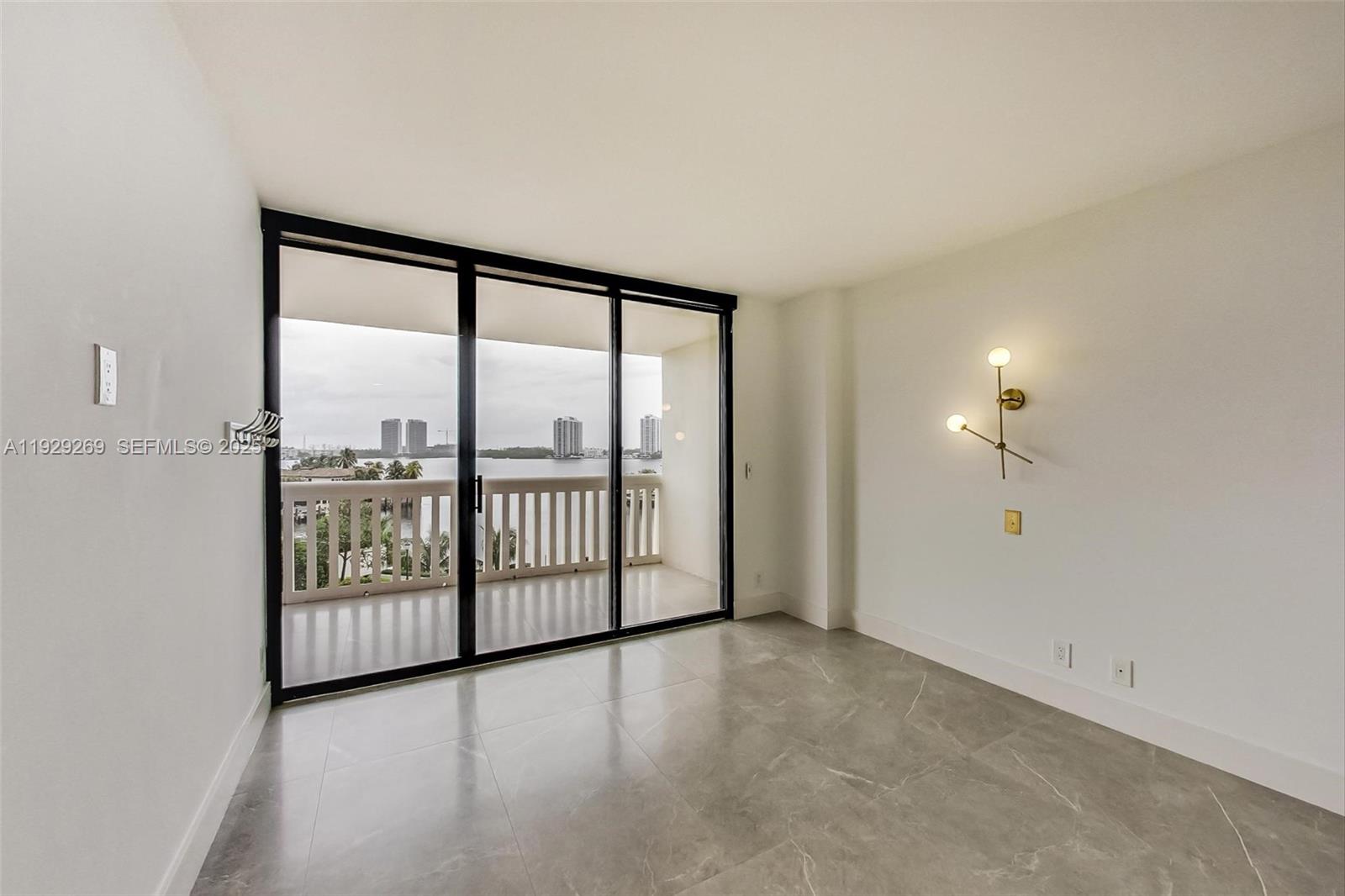 1000 Island Blvd #506, Aventura FL 33160