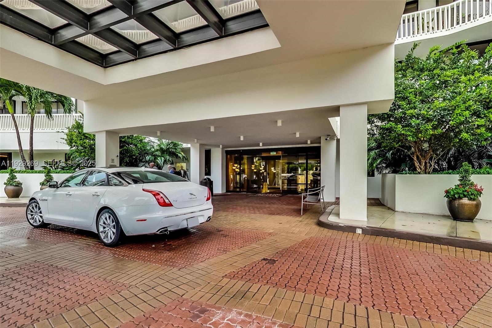 1000 Island Blvd #506, Aventura FL 33160