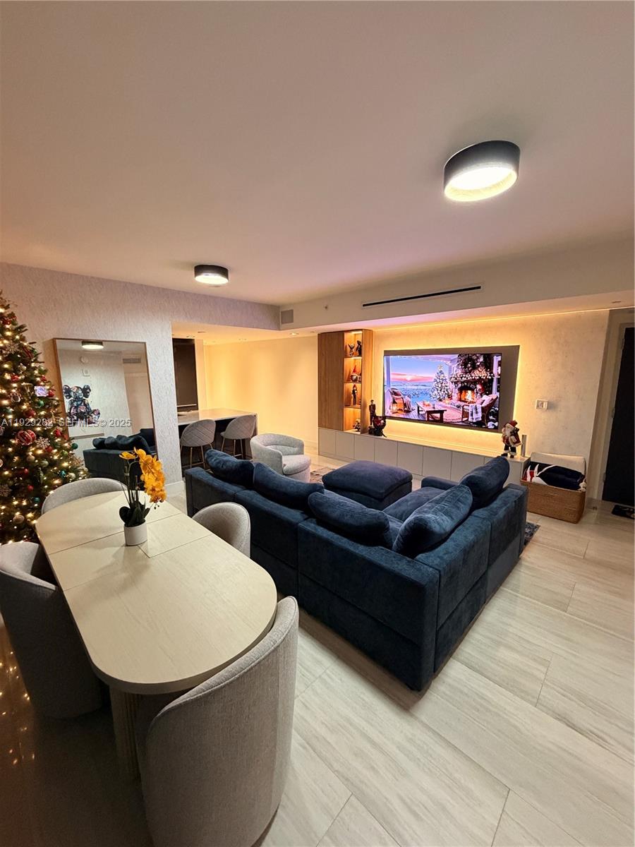 1451 Brickell Ave #1105, Miami FL 33131