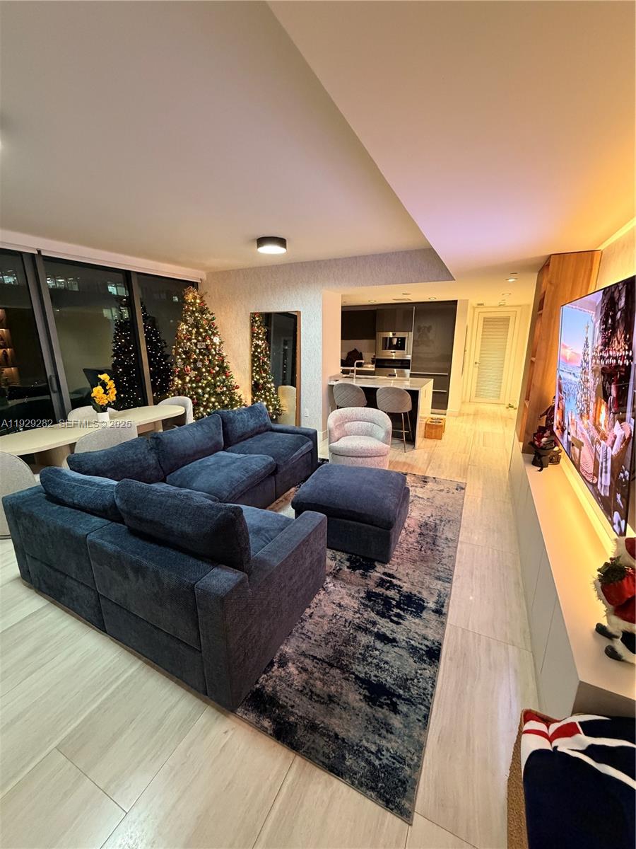 1451 Brickell Ave #1105, Miami FL 33131