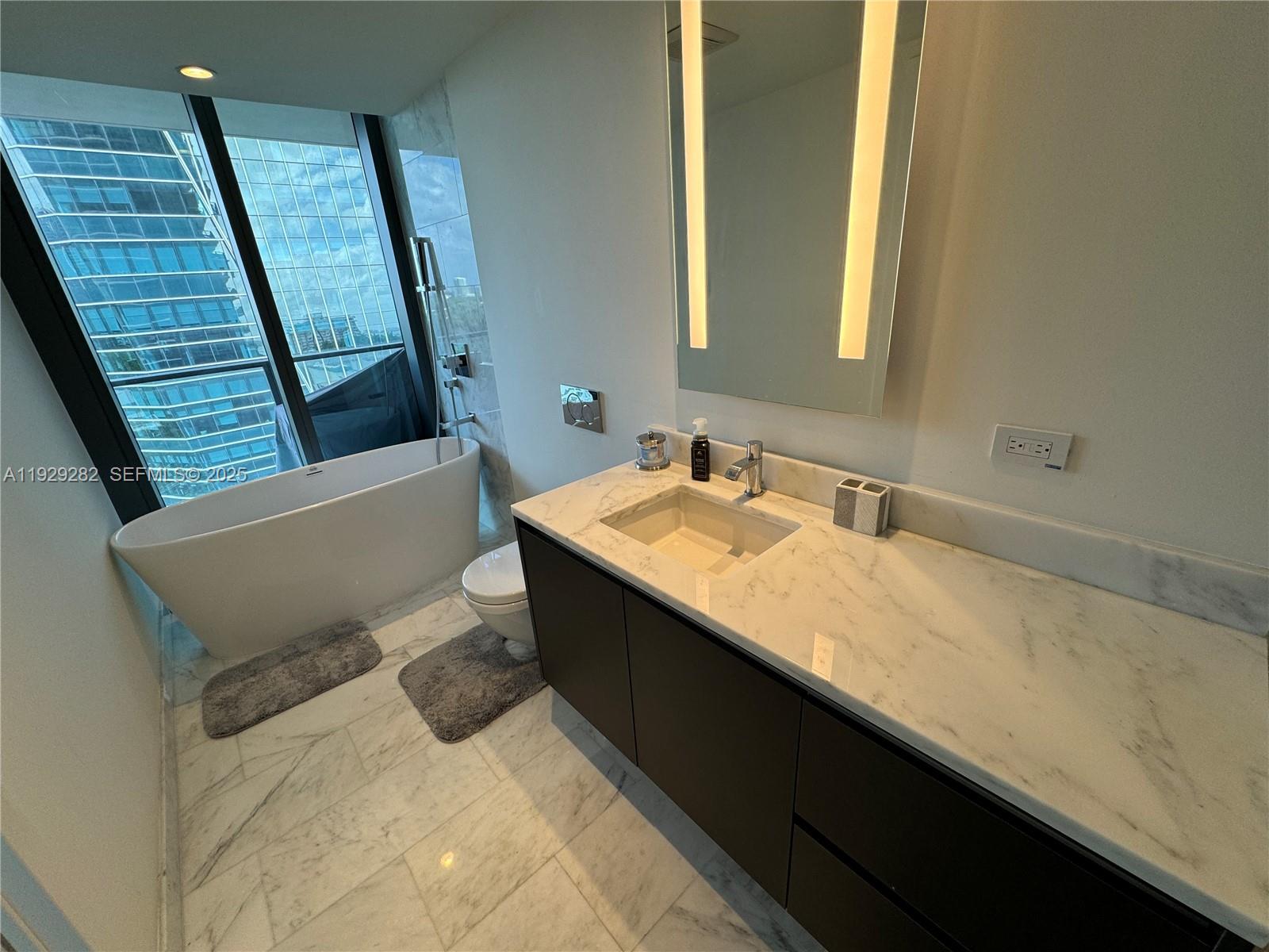 1451 Brickell Ave #1105, Miami FL 33131