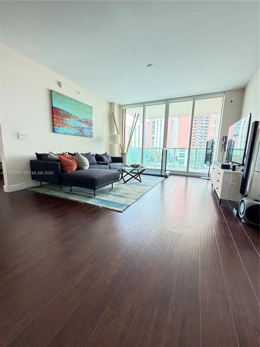3340 NE 190th St #608, Aventura FL 33180