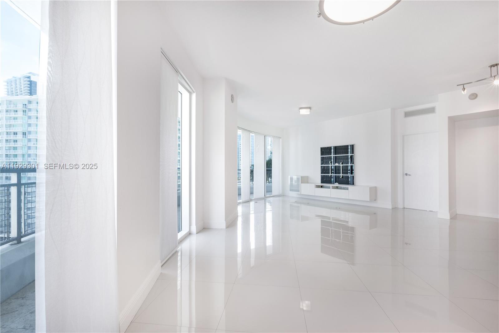 60 SW 13th St #1224, Miami FL 33130