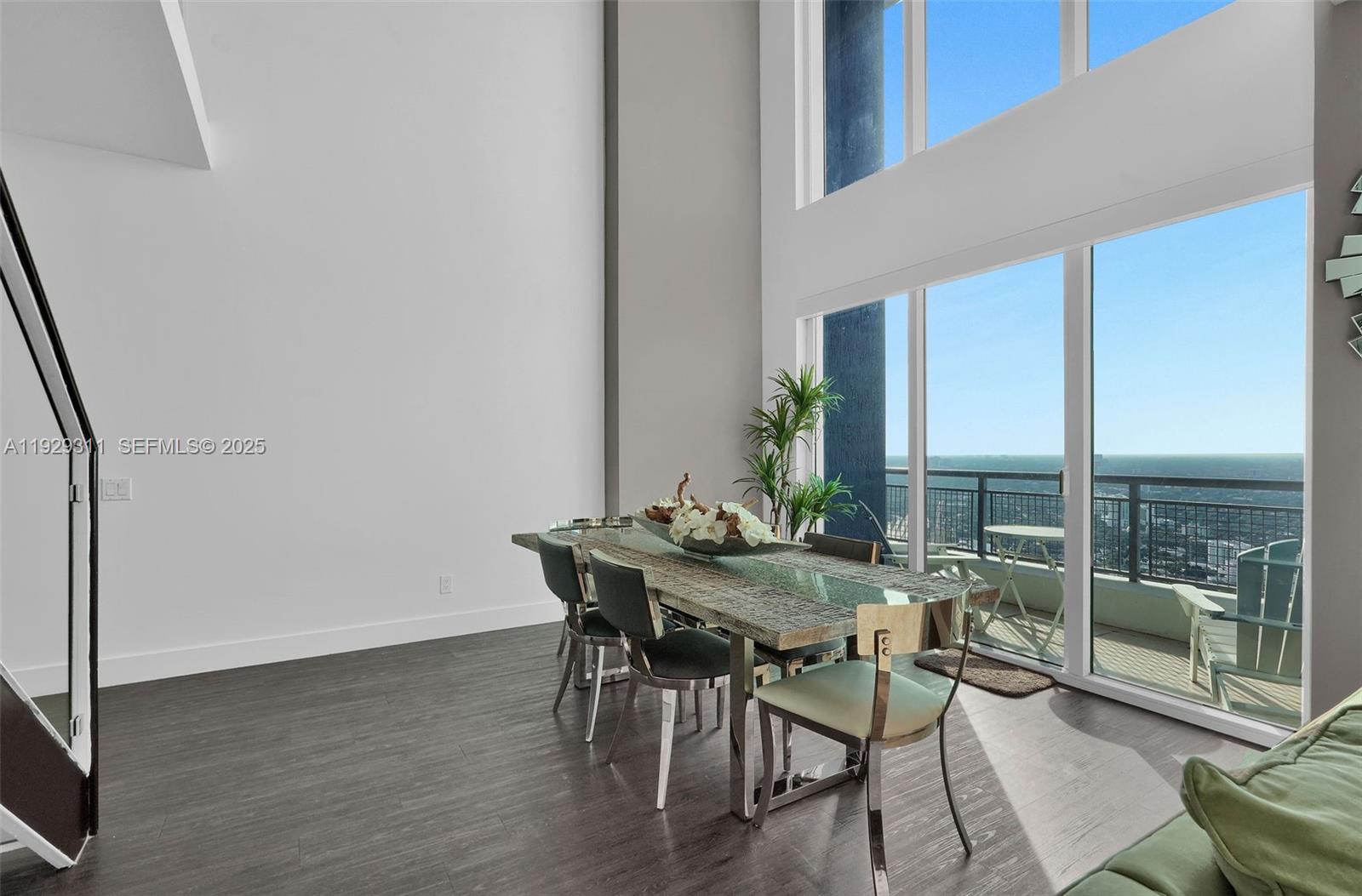 60 SW 13th St #4607, Miami FL 33130
