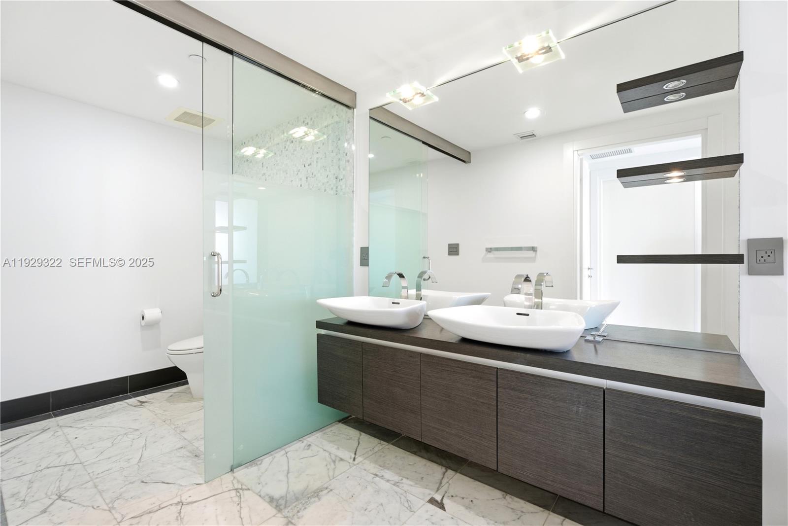 200 Biscayne Boulevard Way #3205, Miami FL 33131