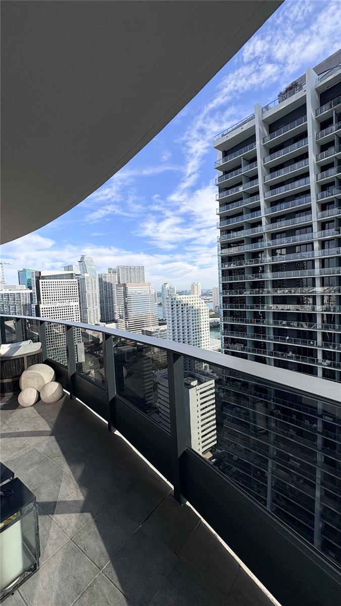 1000 Brickell Plz #4009, Miami FL 33131