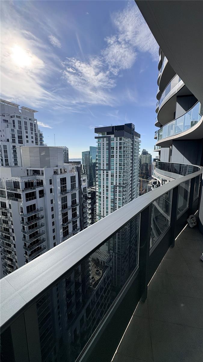 1000 Brickell Plz #4009, Miami FL 33131