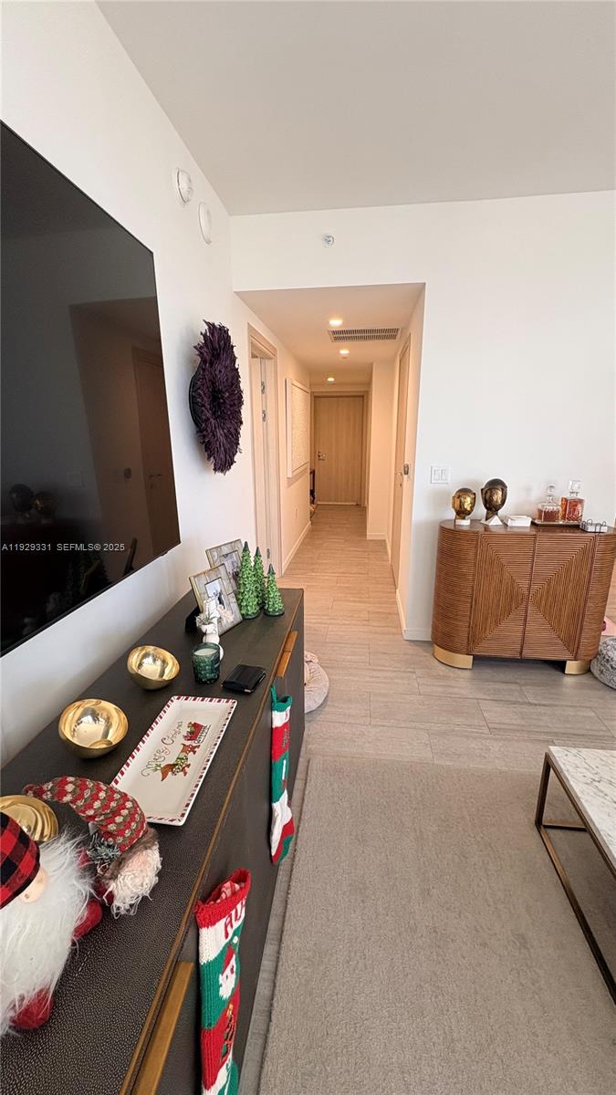 1000 Brickell Plz #4009, Miami FL 33131