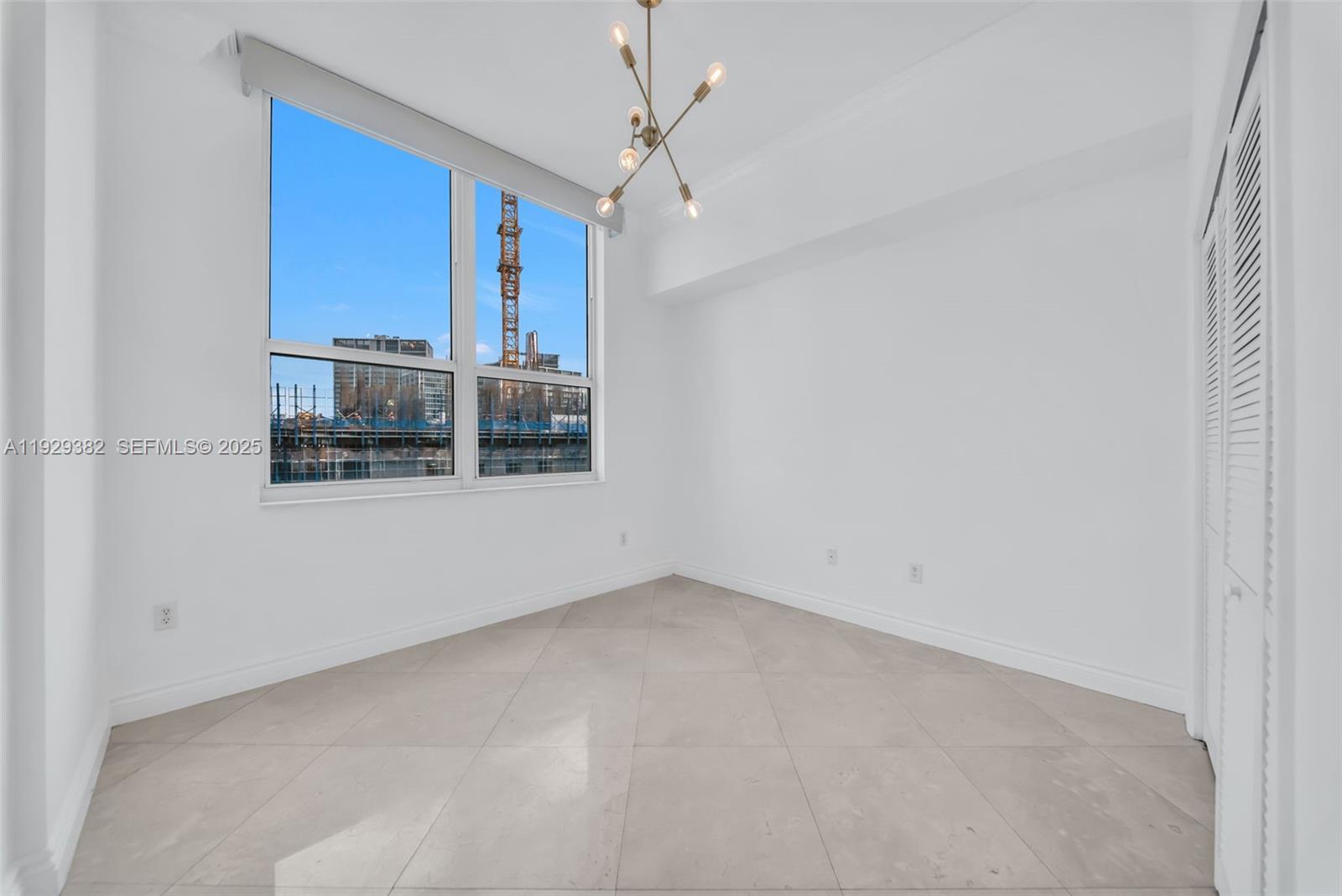 31 SE 5th St #4314, Miami FL 33131