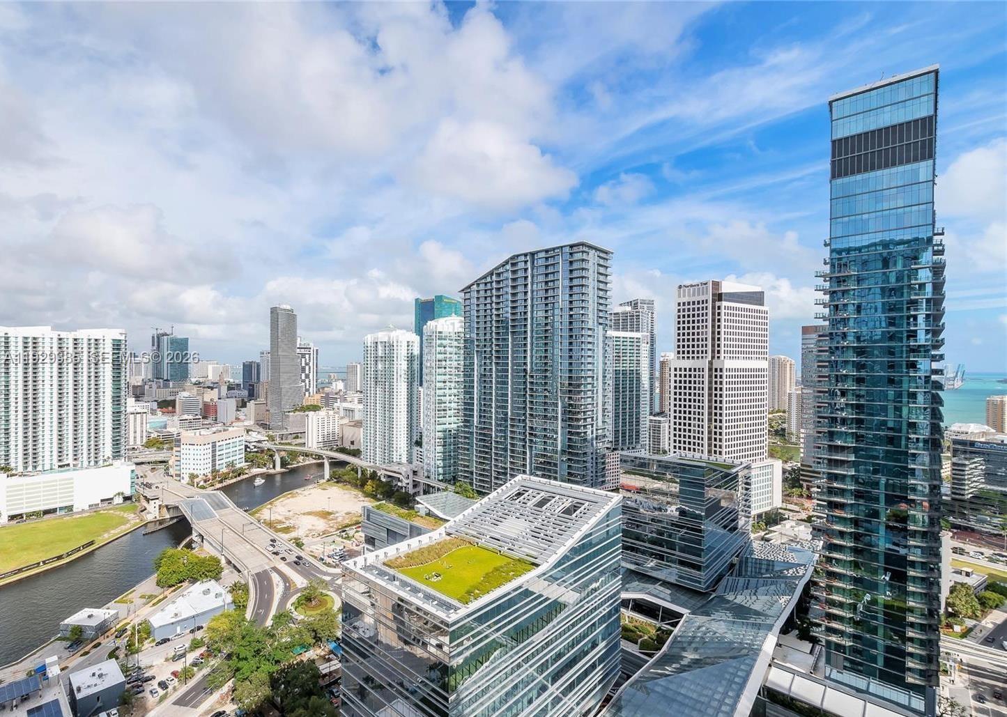 88 SW 7th St #2501, Miami FL 33130