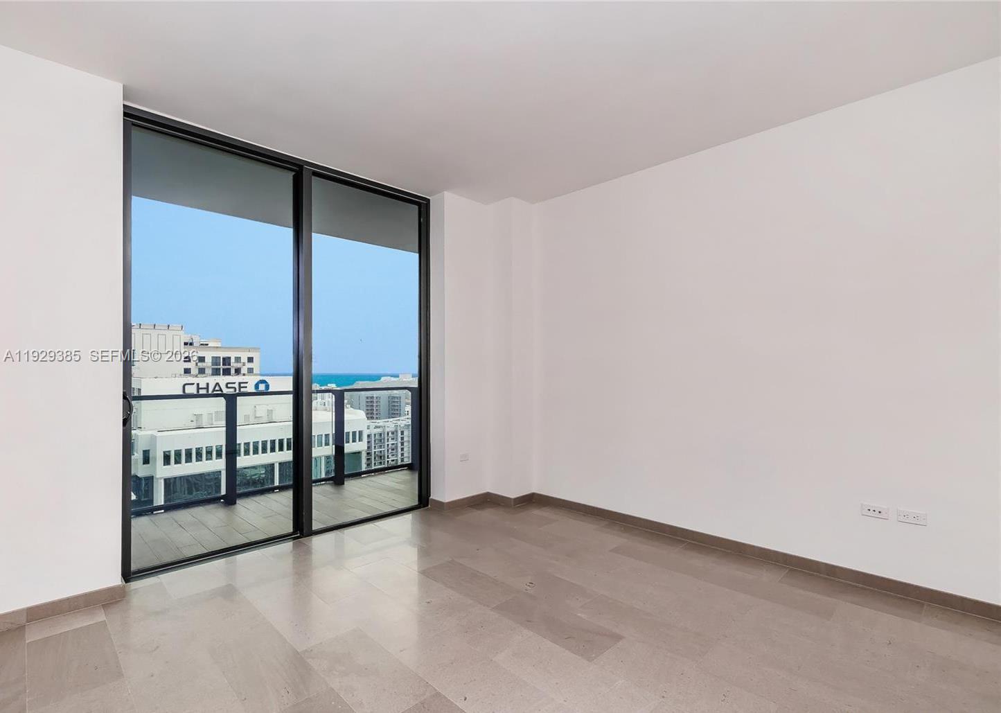 88 SW 7th St #2501, Miami FL 33130