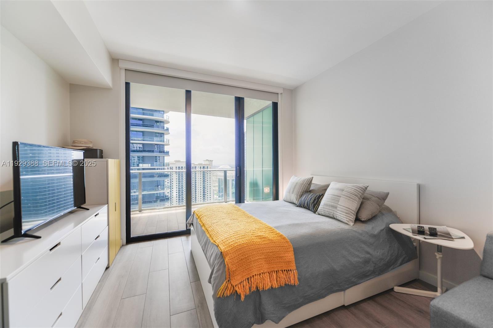 1010 Brickell Ave #3710, Miami FL 33131