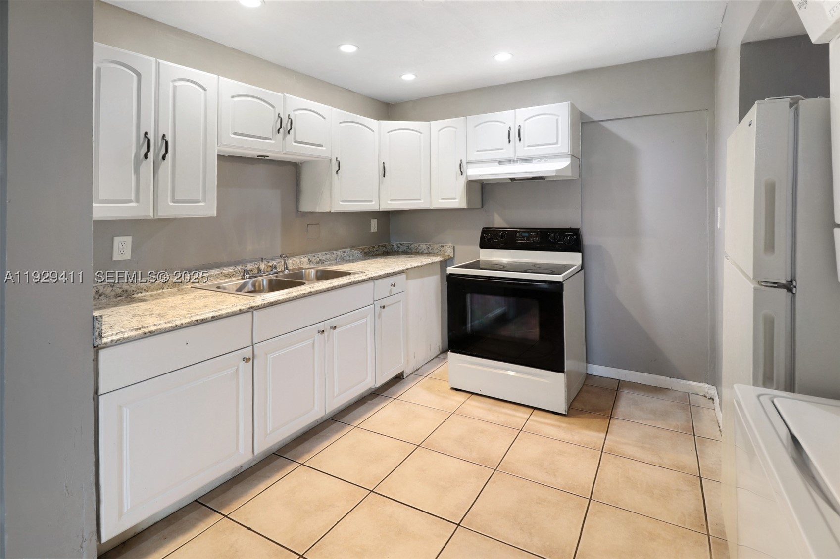 6352 Boulevard Of Champions #1, North Lauderdale FL 33068