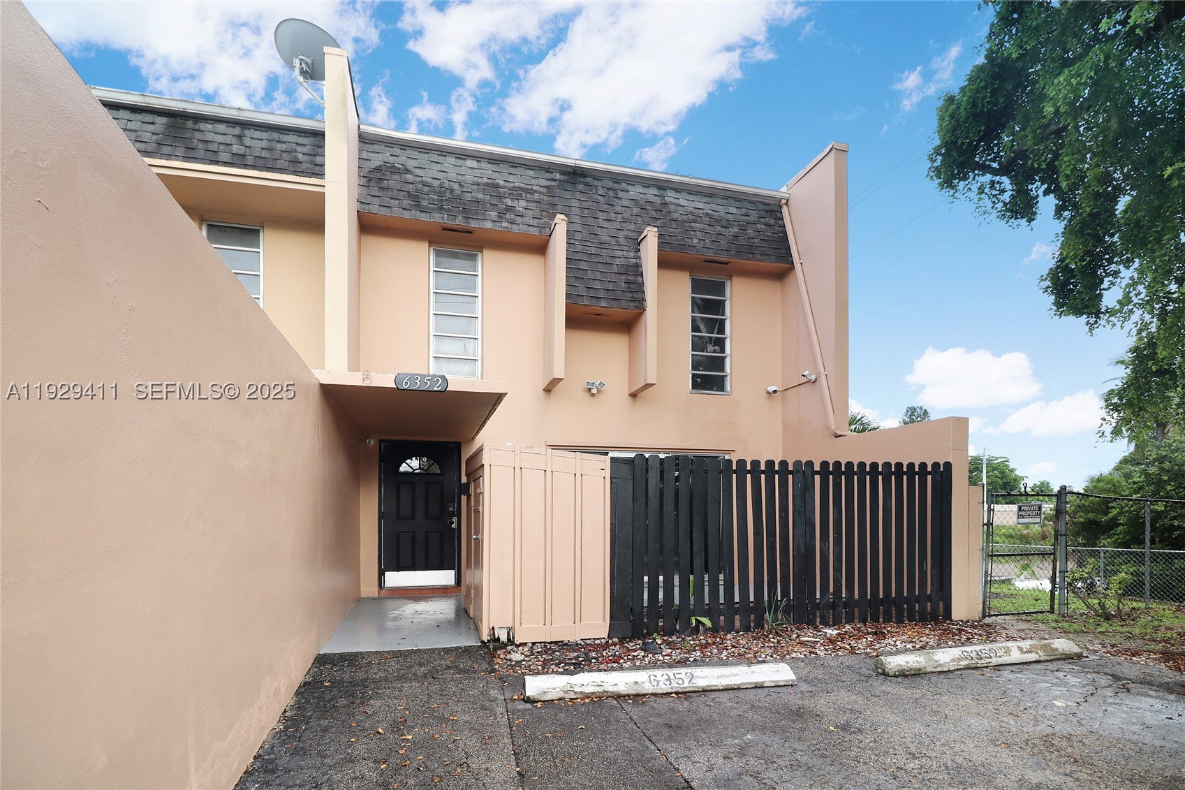 6352 Boulevard Of Champions #1, North Lauderdale FL 33068