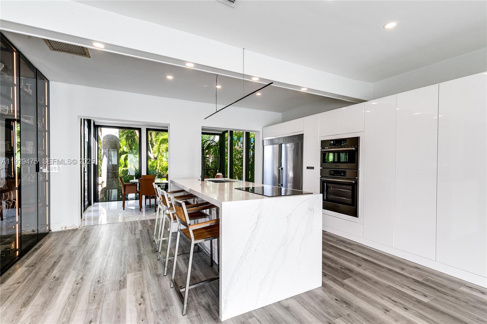 1349 Middle River Dr, Fort Lauderdale FL 33308