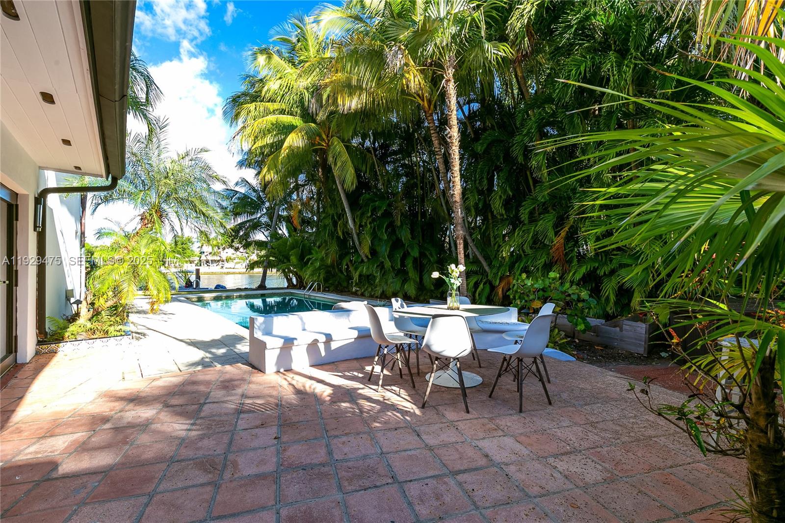 1349 Middle River Dr, Fort Lauderdale FL 33308