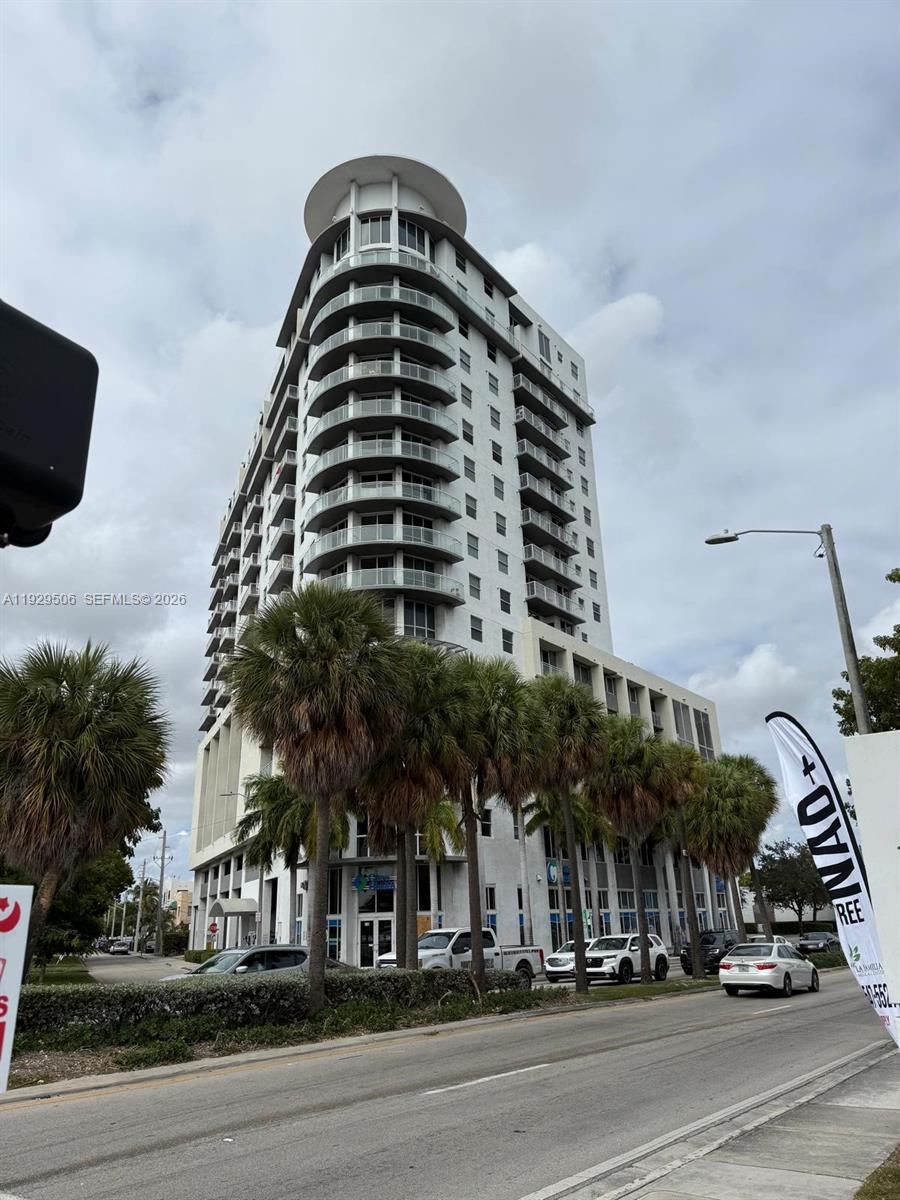 1 Glen Royal Pkwy #1612, Miami FL 33125