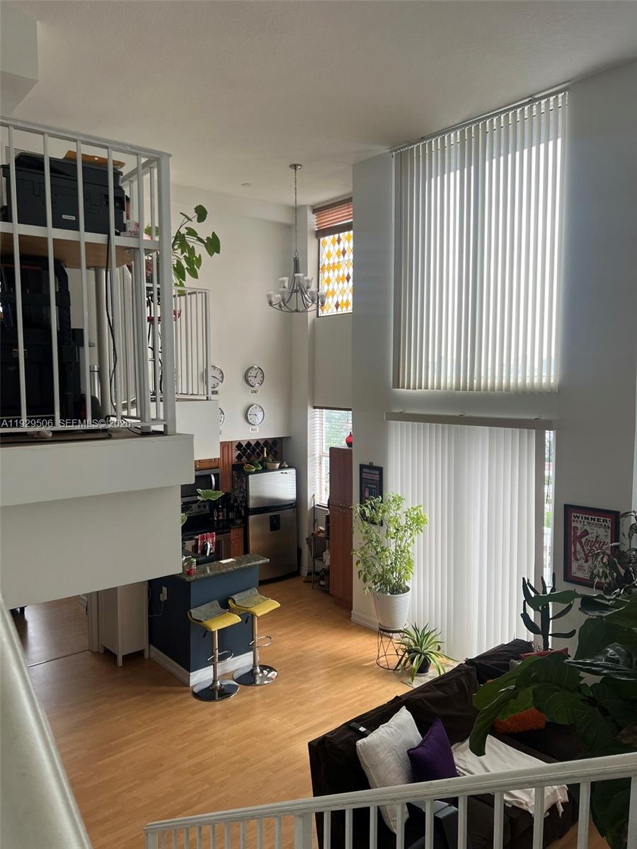 1 Glen Royal Pkwy #1612, Miami FL 33125