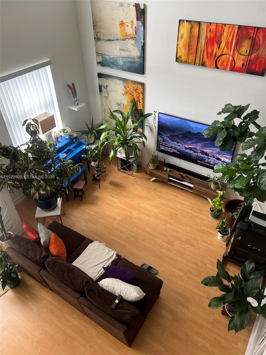 1 Glen Royal Pkwy #1612, Miami FL 33125