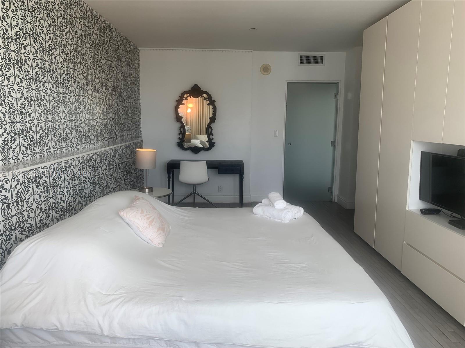1100 West Ave #PH 1601, Miami Beach FL 33139
