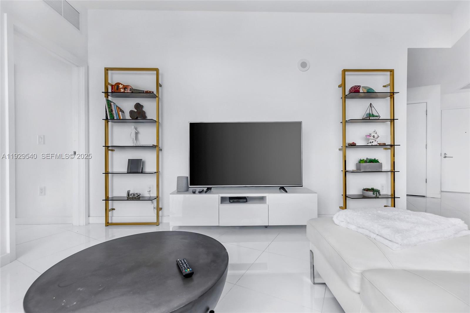 851 NE 1st Ave #1202, Miami FL 33132