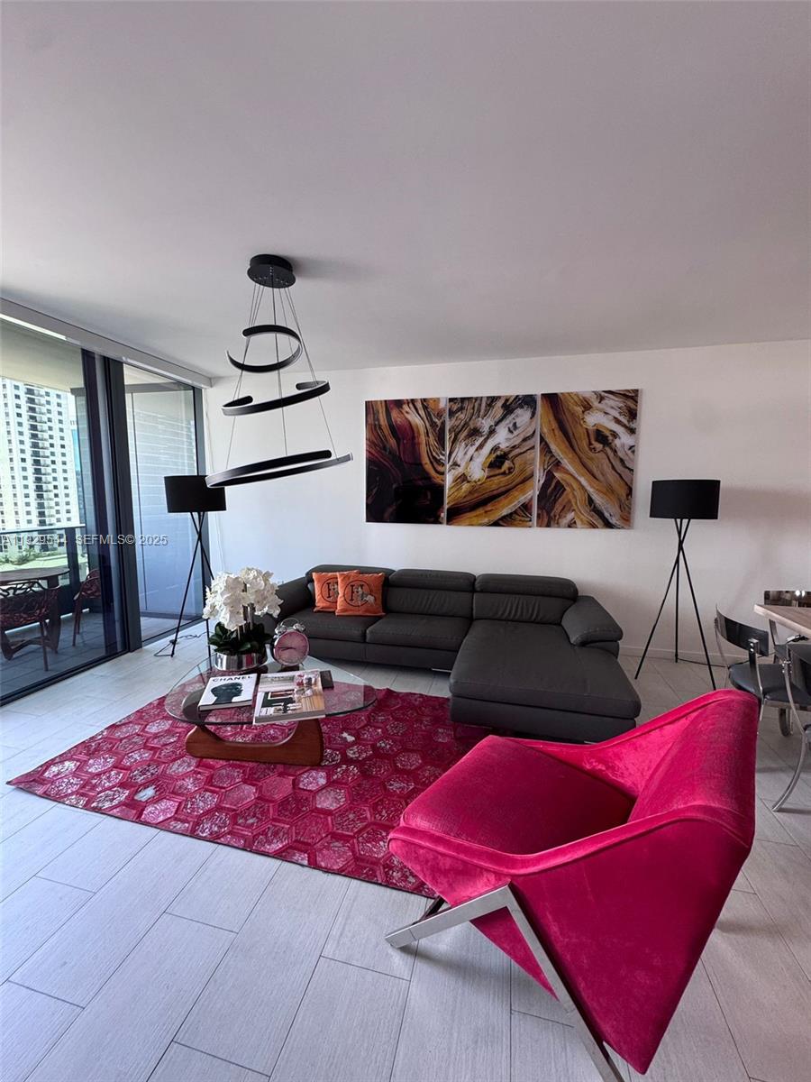1000 Brickell Plz #2011, Miami FL 33131
