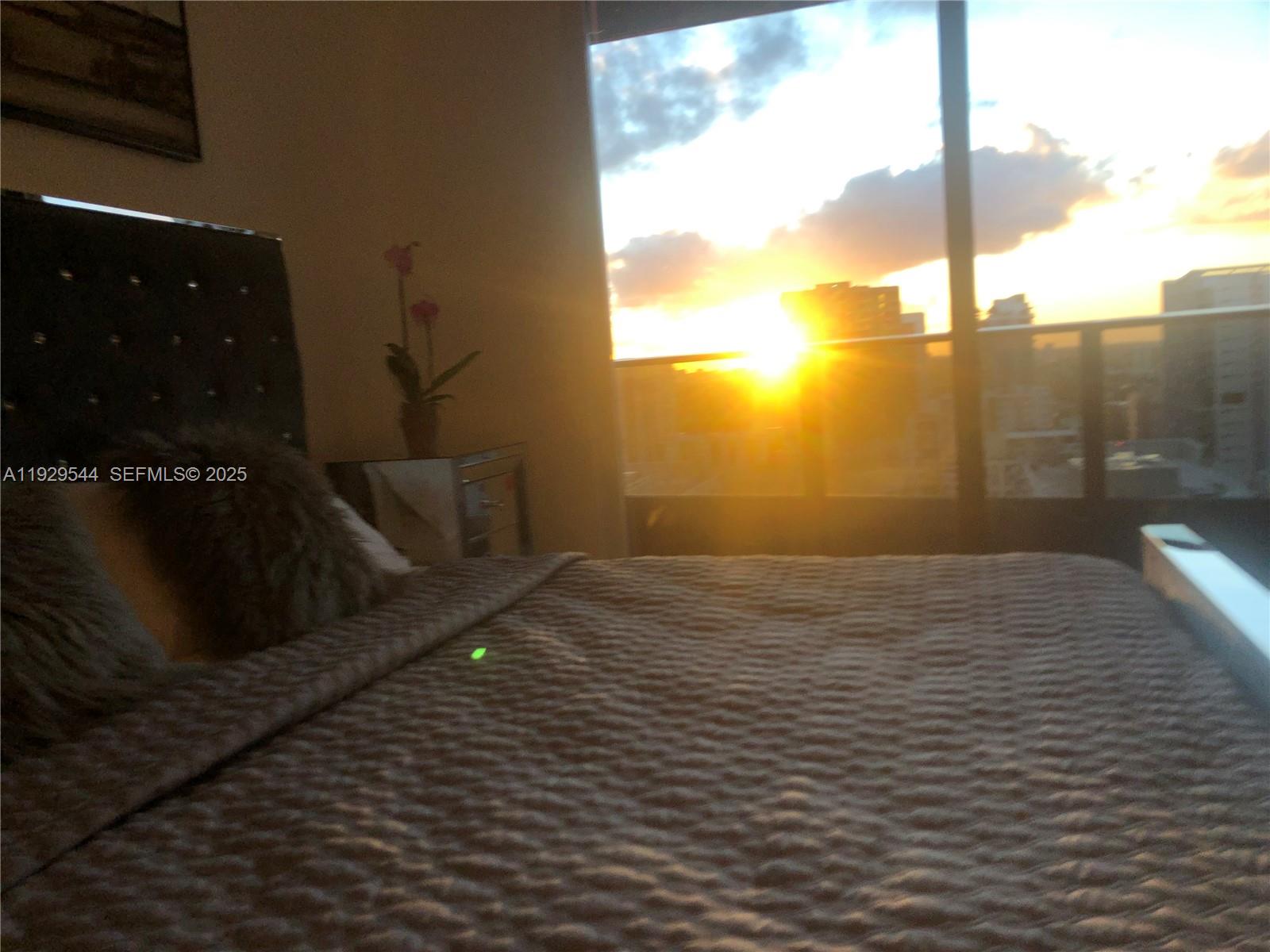 1000 Brickell Plz #2011, Miami FL 33131