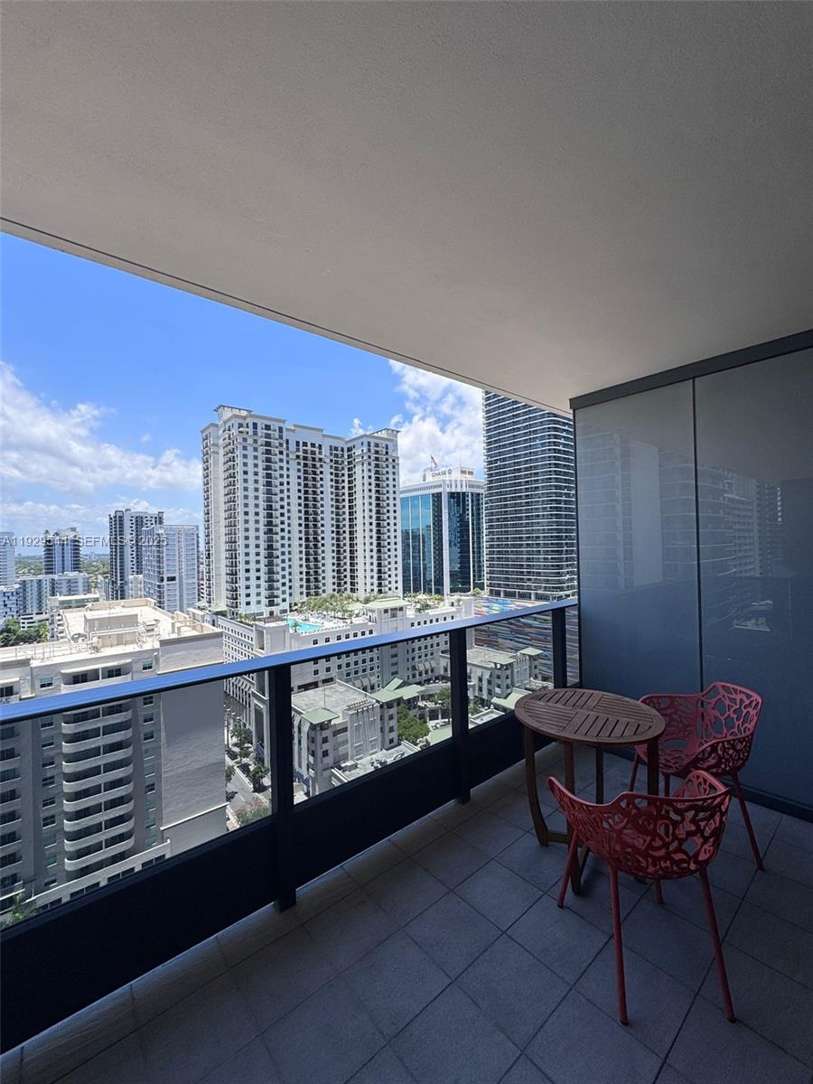 1000 Brickell Plz #2011, Miami FL 33131