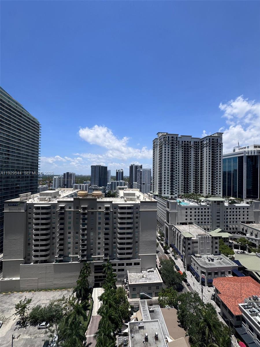 1000 Brickell Plz #2011, Miami FL 33131