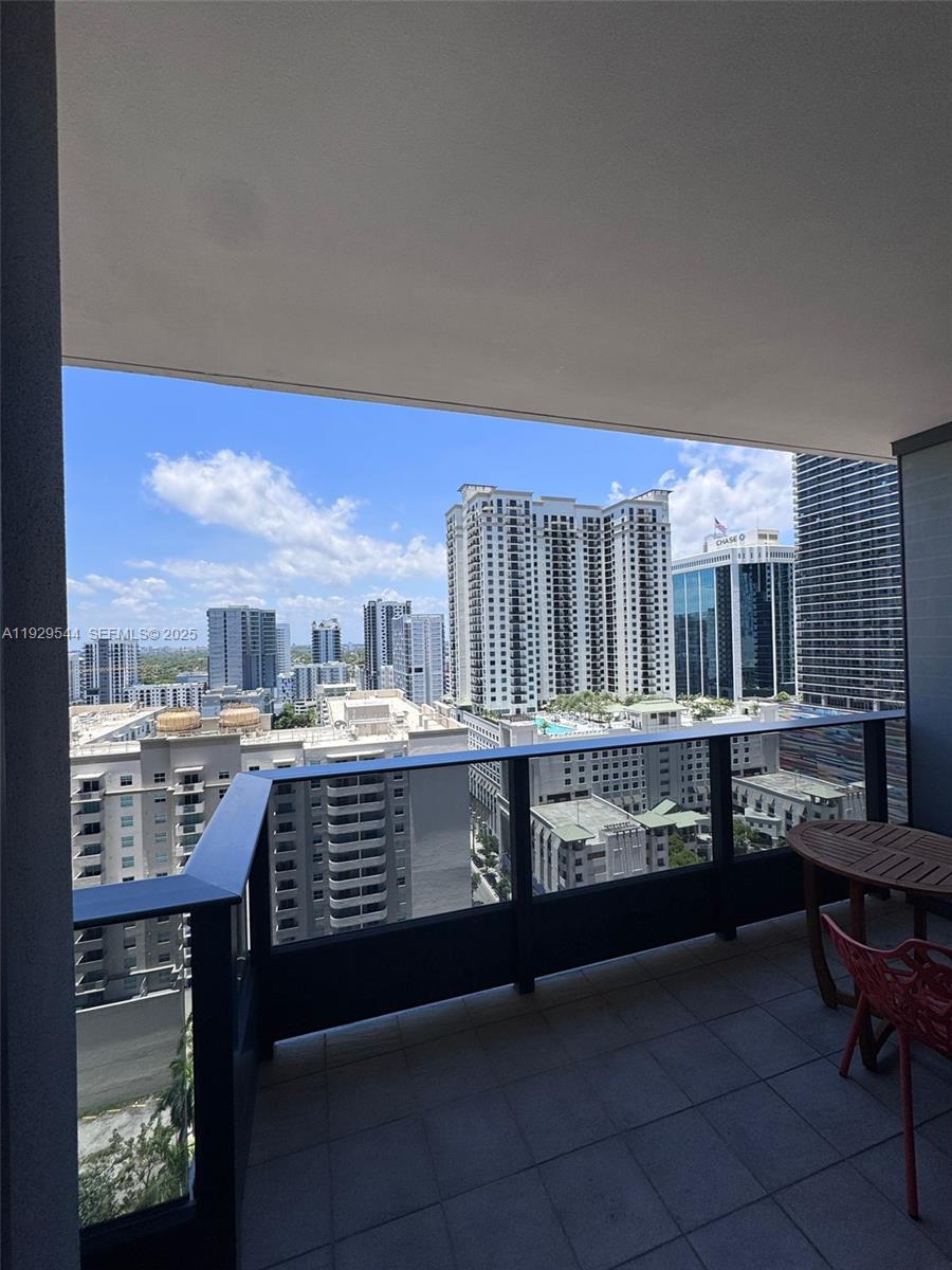 1000 Brickell Plz #2011, Miami FL 33131