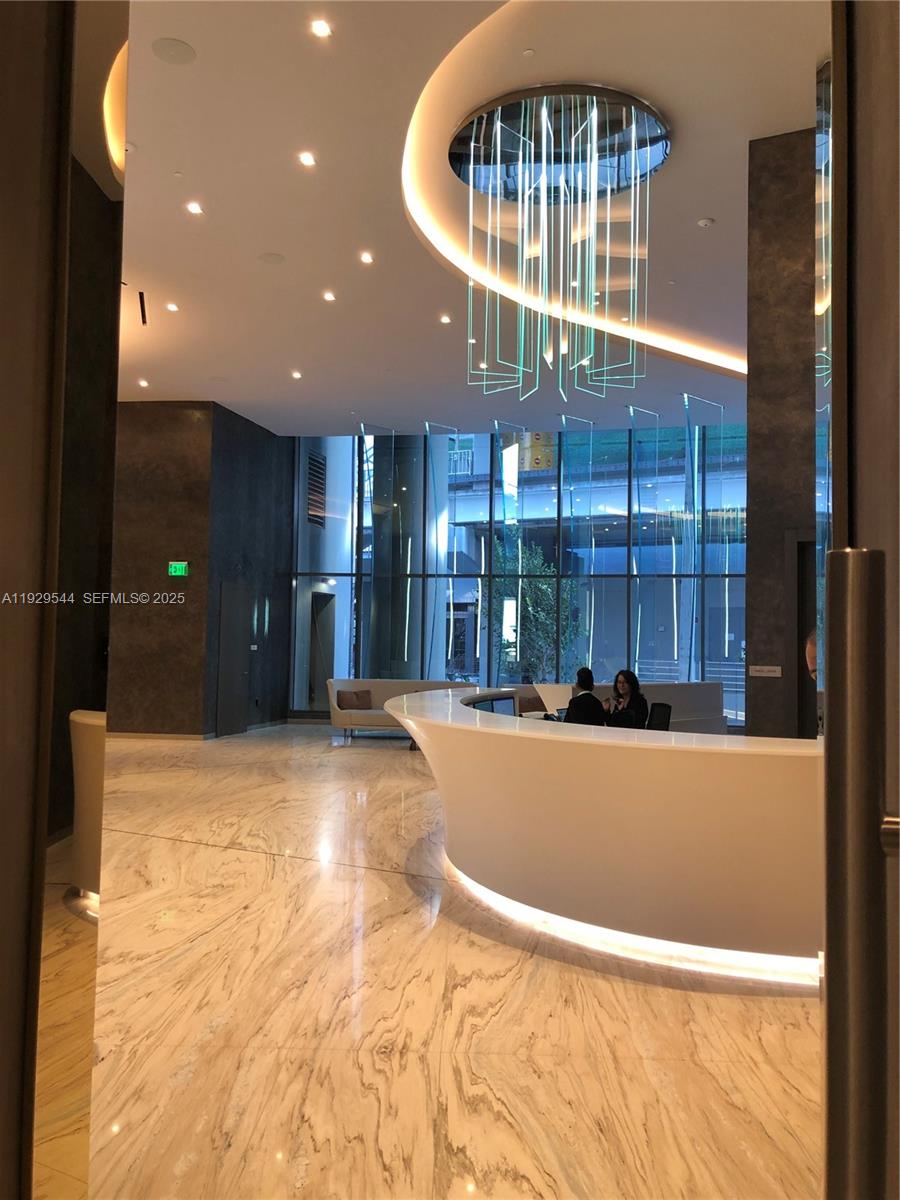 1000 Brickell Plz #2011, Miami FL 33131