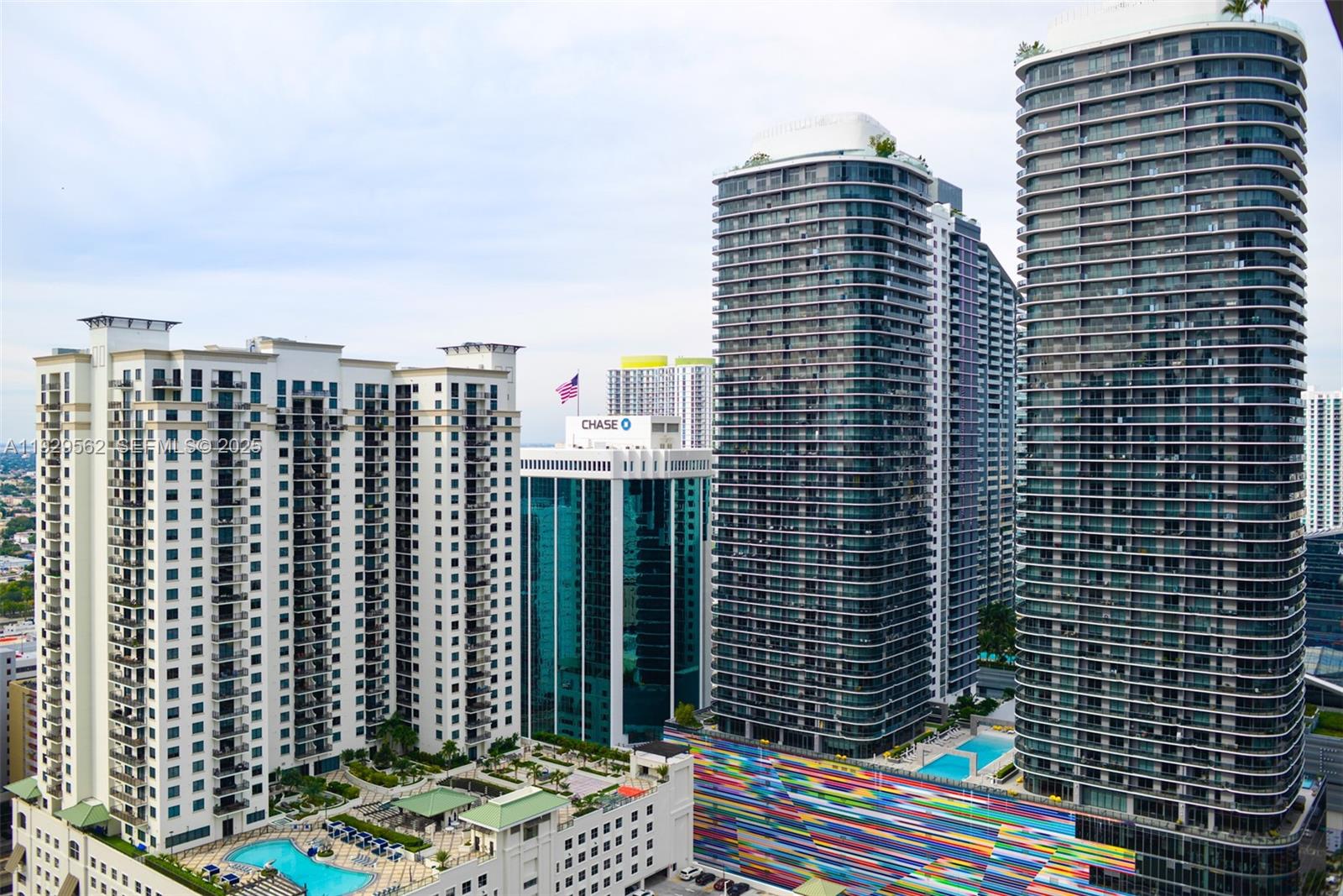 1000 Brickell Plz #3208, Miami FL 33131