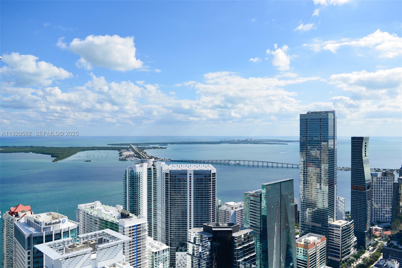 1000 Brickell Plz #3208, Miami FL 33131
