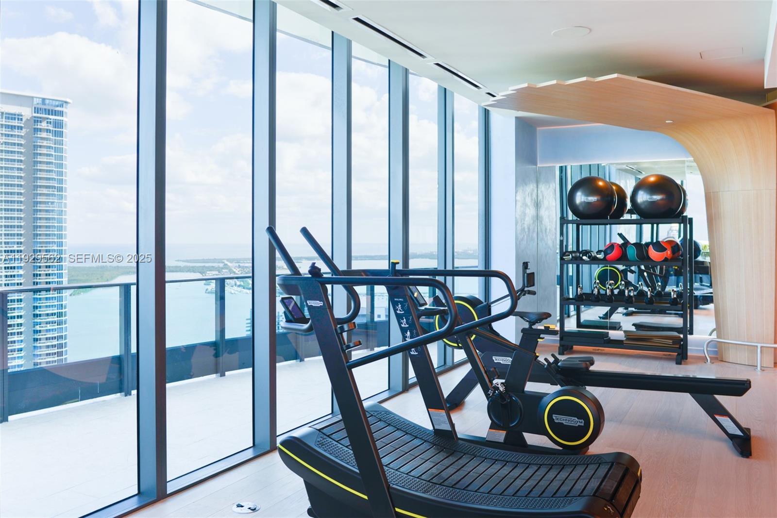 1000 Brickell Plz #3208, Miami FL 33131